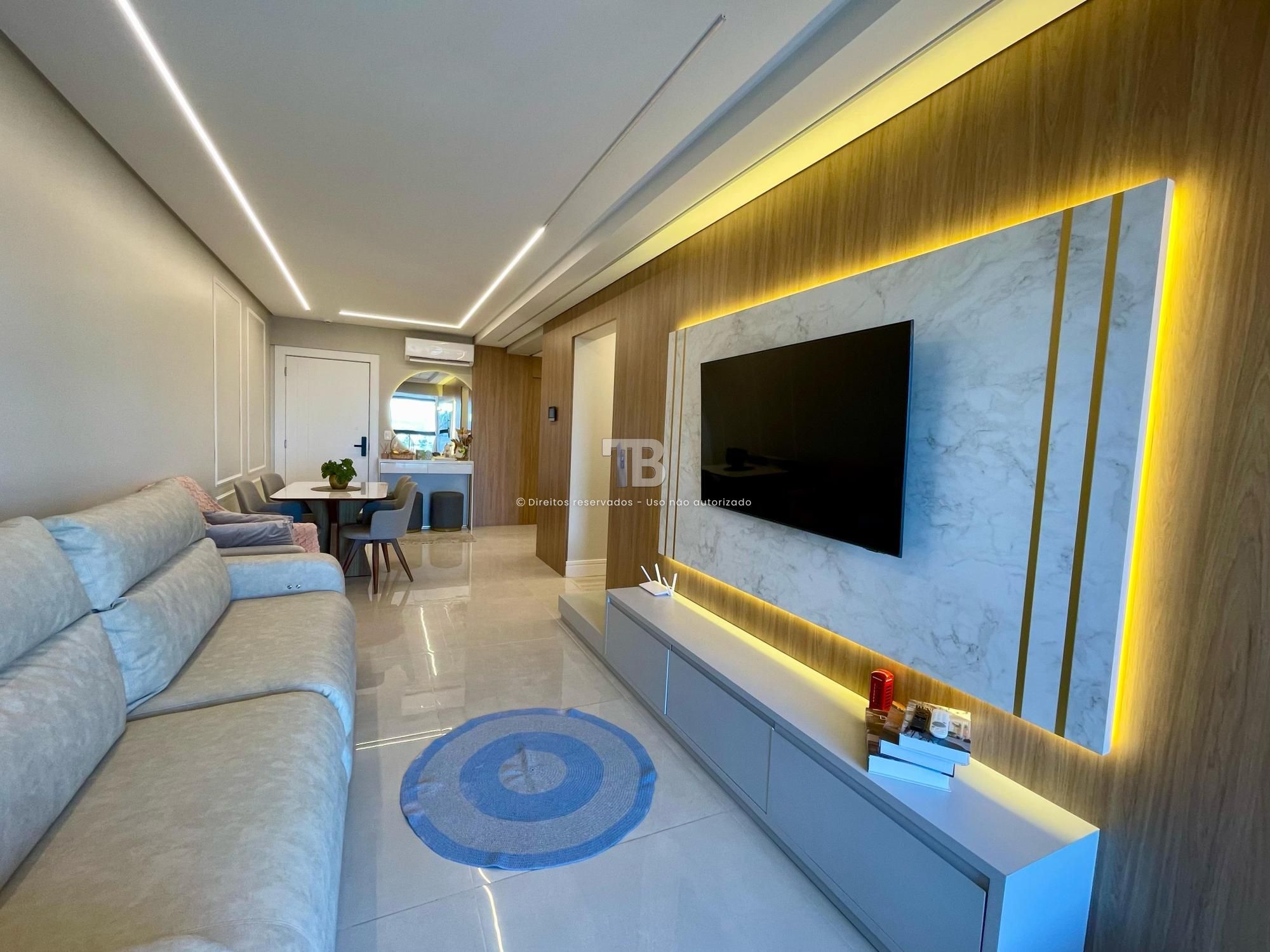 4263 – Apartamento semimobiliado com 2 quartos, suíte e 2 vagas no Centro de Chapecó