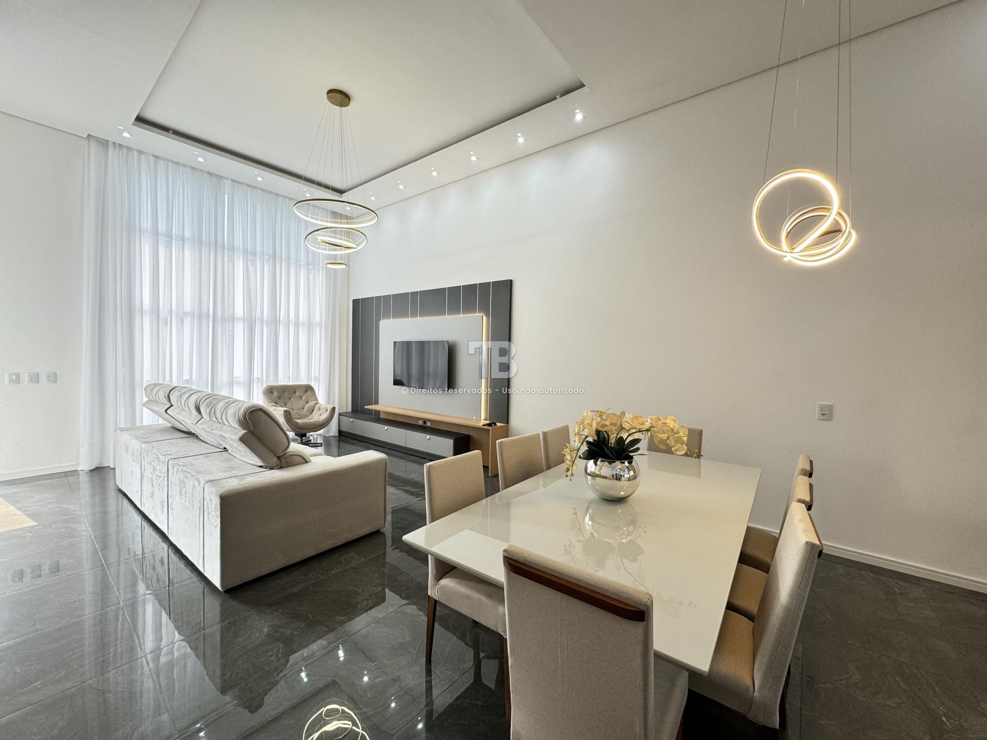 3967 – Casa Semimobiliada com 3 Quartos e Piscina no Bairro Cristo Rei, Chapecó