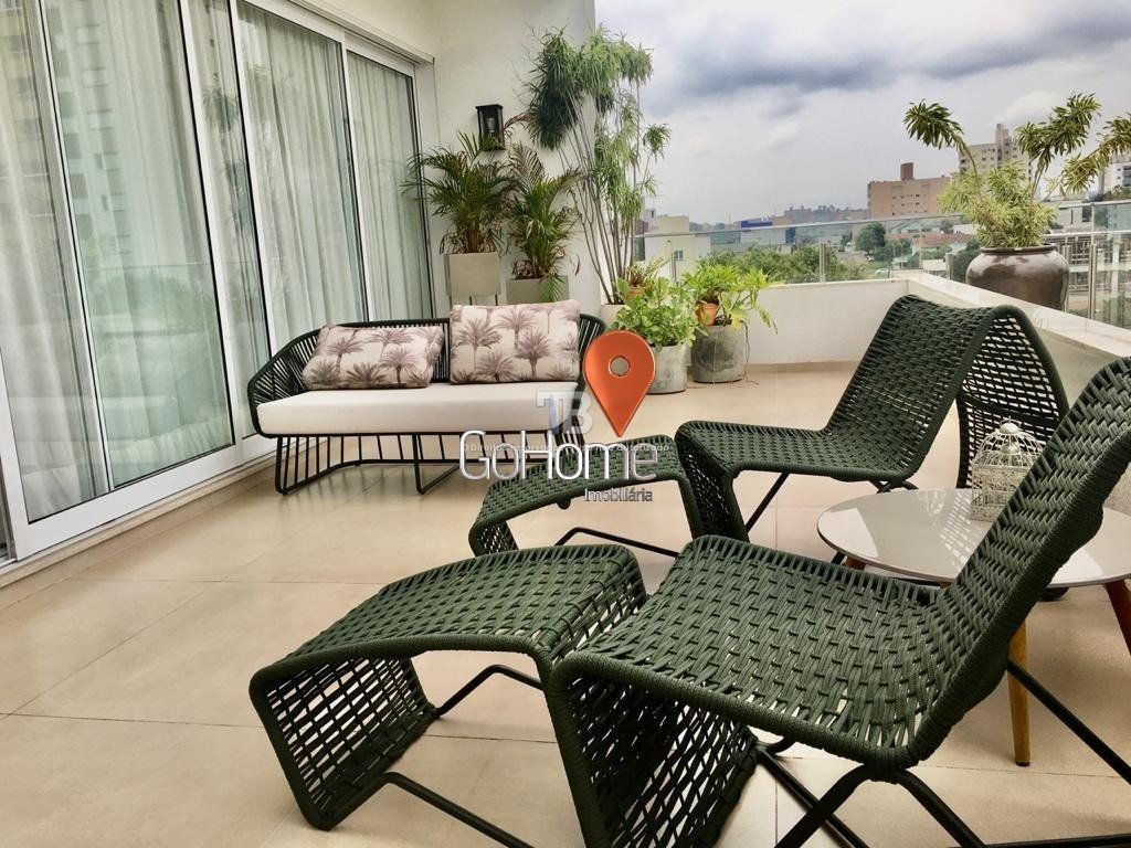 542 – Apartamento com 1.100 m² privativos