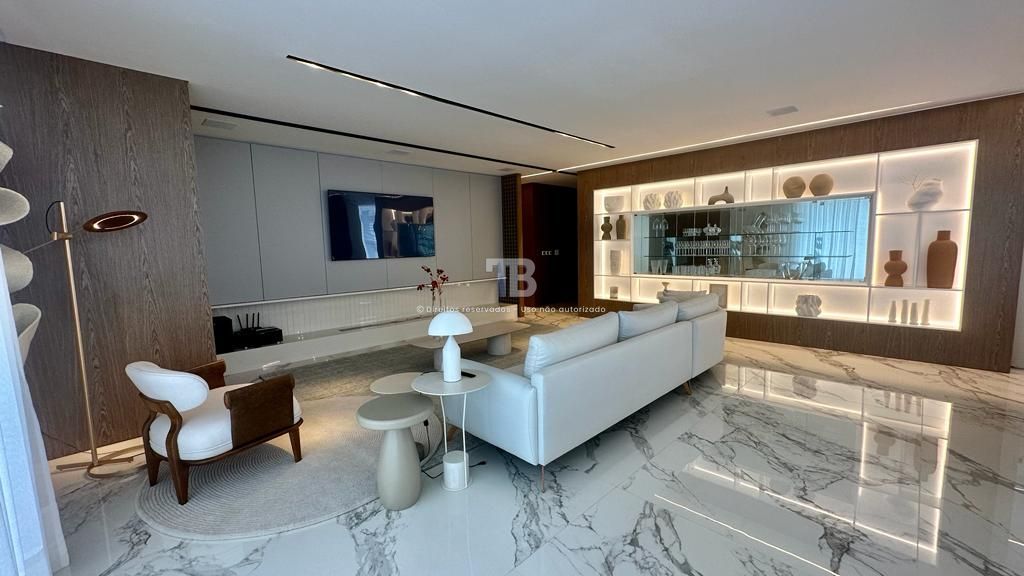 713 – Apartamento à venda no Jardim Itália – 4 suítes, 6 vagas e vista panorâmica