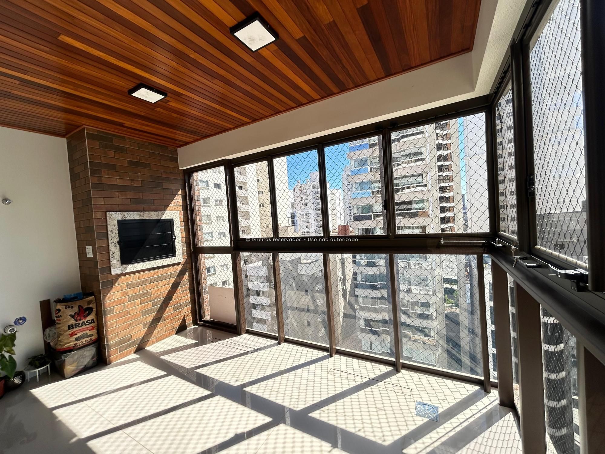 4455 – Apartamento 3 suítes, semimobiliado, 2 vagas, no Centro de Chapecó