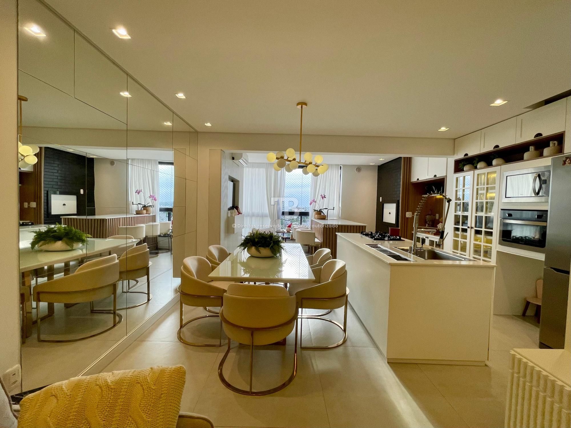 4114 – Apartamento mobiliado de 3 quartos (com suíte) à venda no Centro de Chapecó