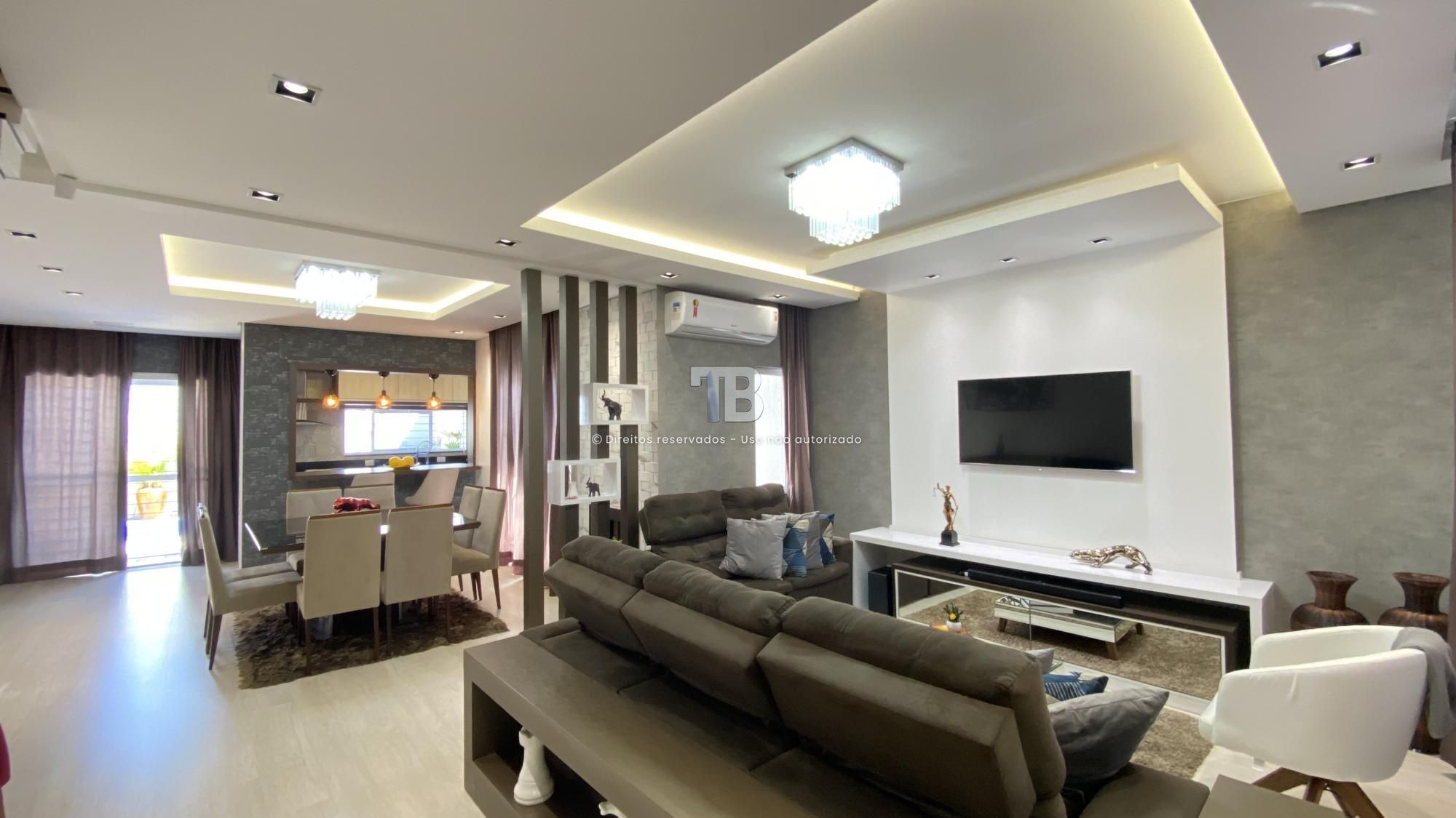 3078 – Casa com 3 dormitórios, piscina aquecida e 2 salões de festas em Chapecó