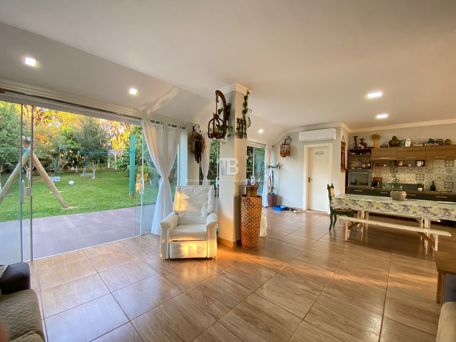 3353 – Espelho das Águas – Casa Térrea com Piscina Aquecida