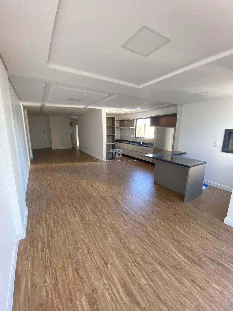 356 – Apartamento semimobiliado com 3 suítes e 3 vagas no Centro de Chapecó