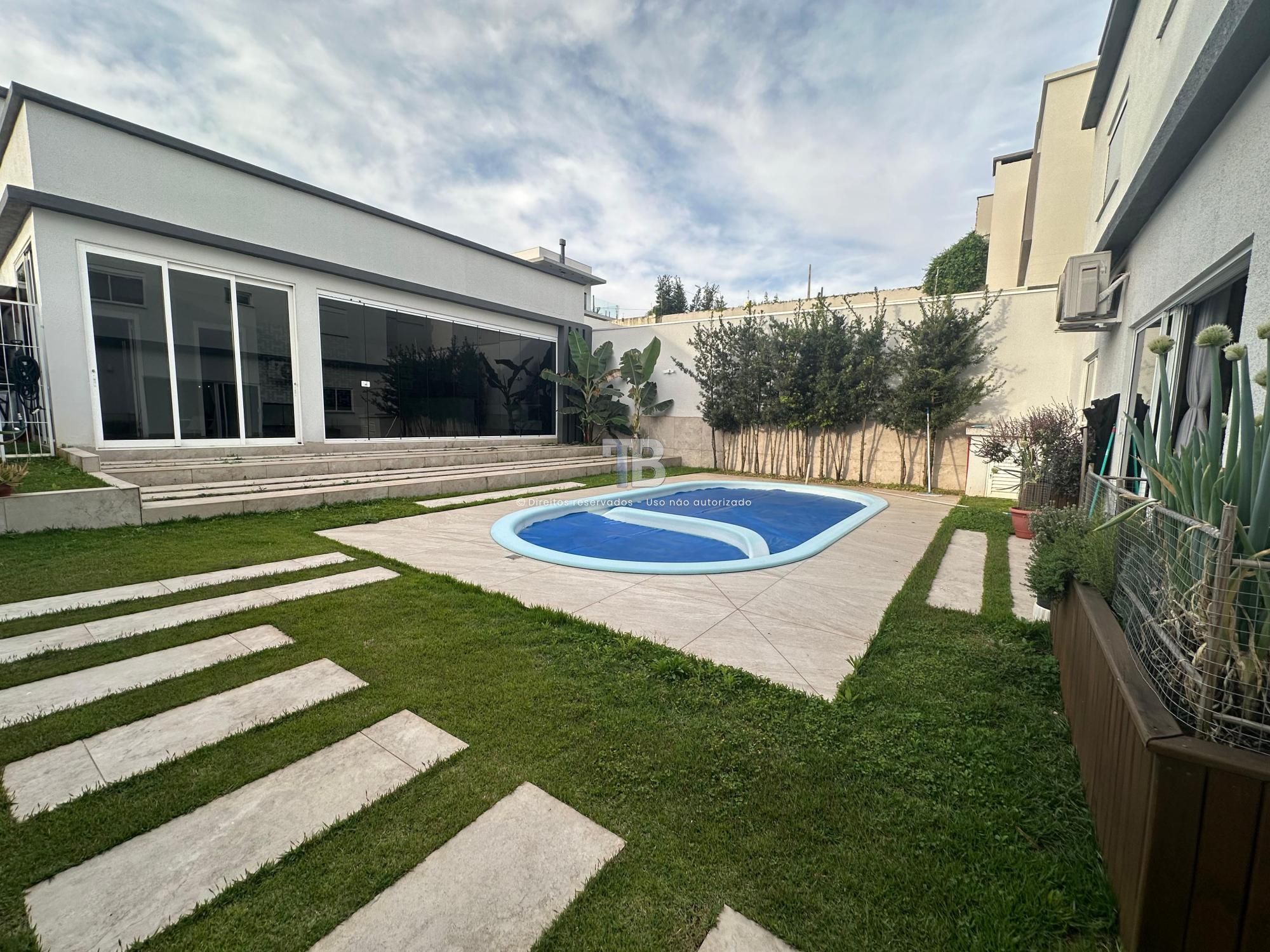 4502 – Casa à venda em Chapecó com suíte e móveis planejados