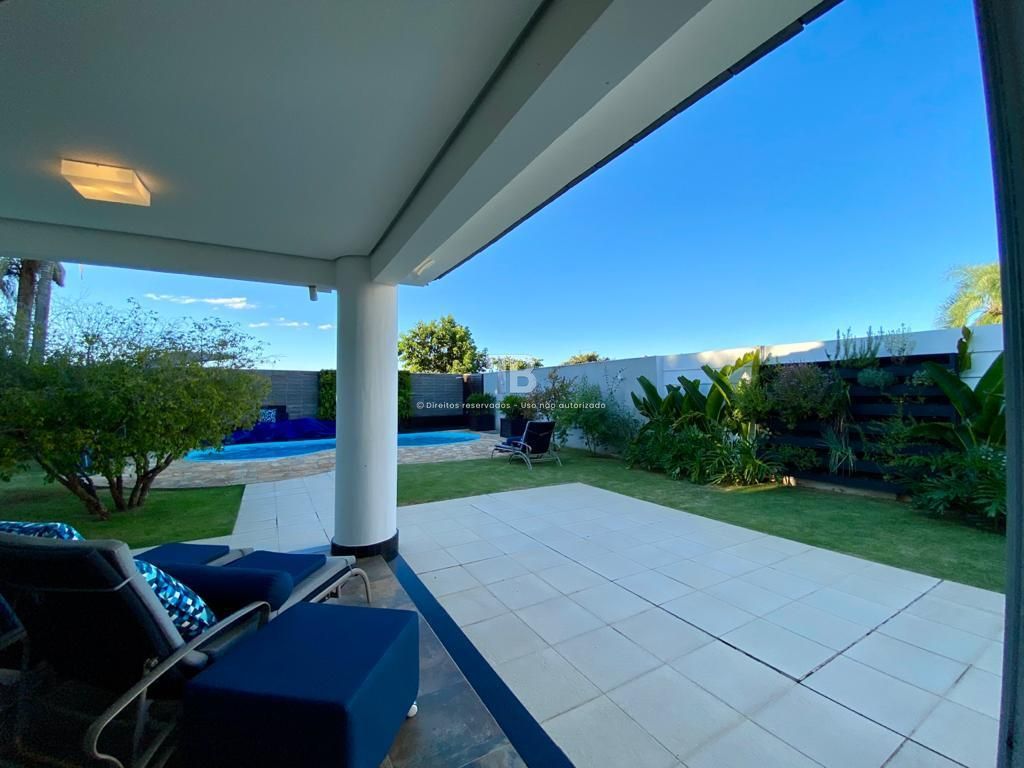 1276 – Casa de alto padrão com 4 suítes à venda no Jardim Itália, Chapecó